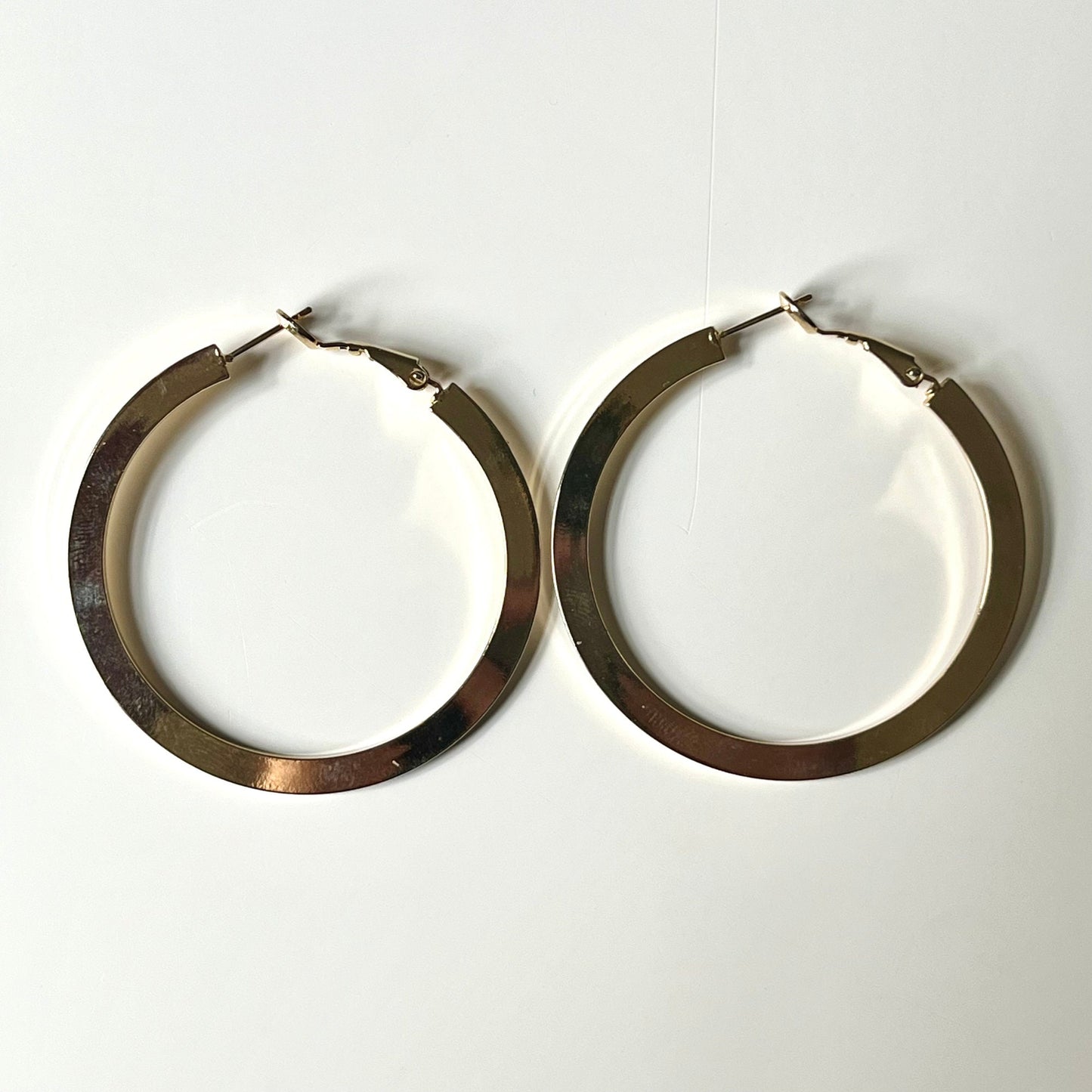 Brass Tone Shiny Finish Knife Edged Hoops