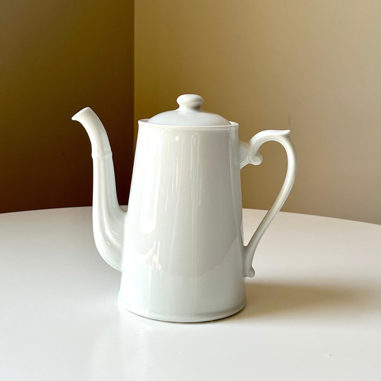 French White Porcelain Coffee Pot