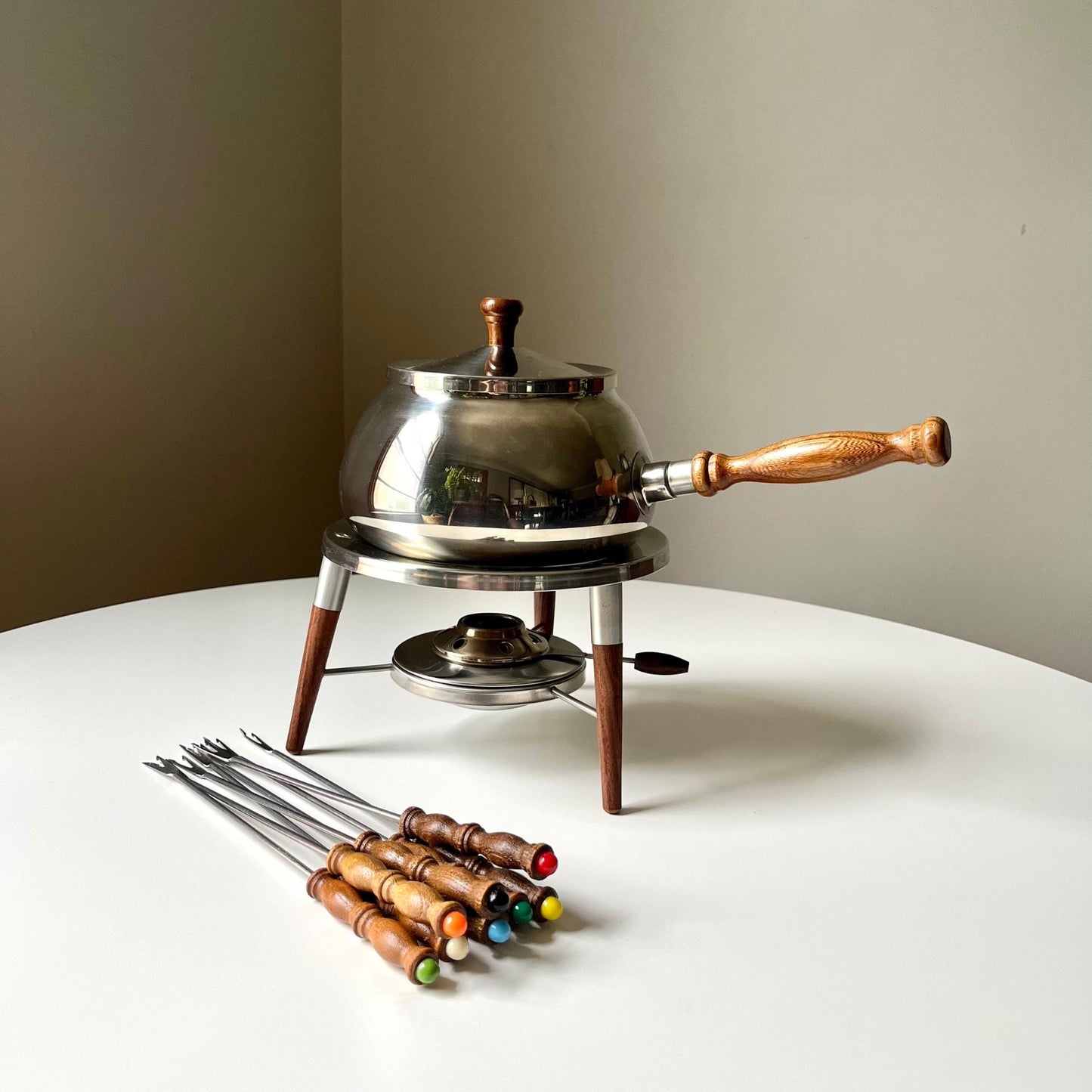 Metal Fondue Set with Matching Base