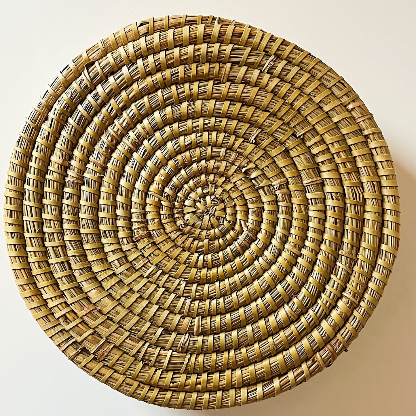 Circular Woven Seagrass Tray Round