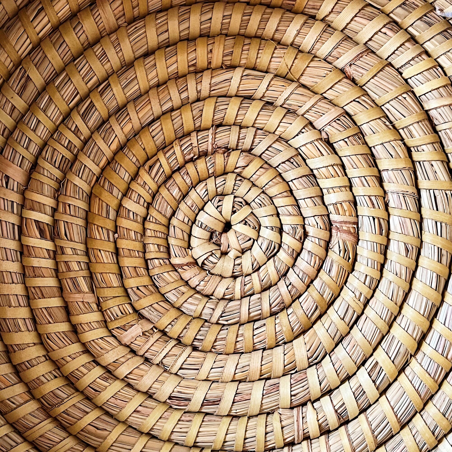 Circular Woven Seagrass Tray Round