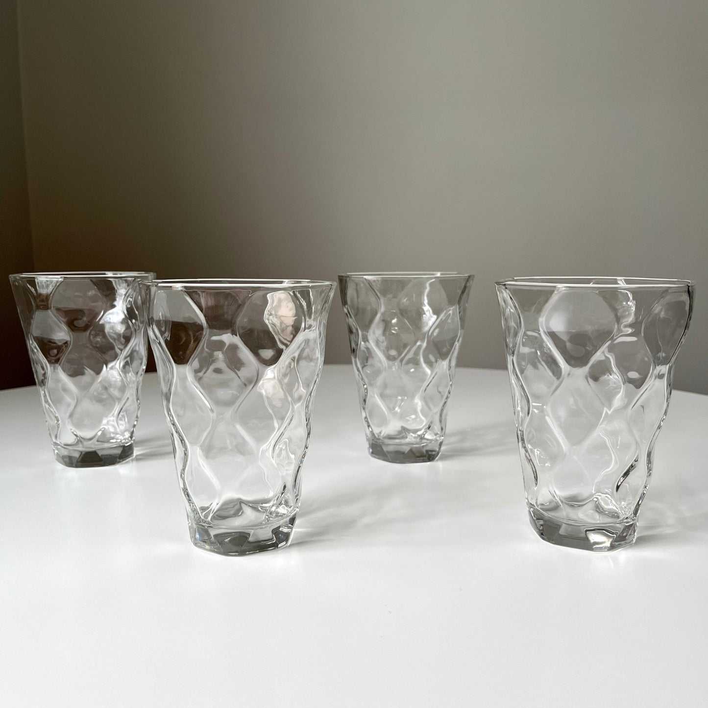 Geometric Ribbed Pattern Tumblers