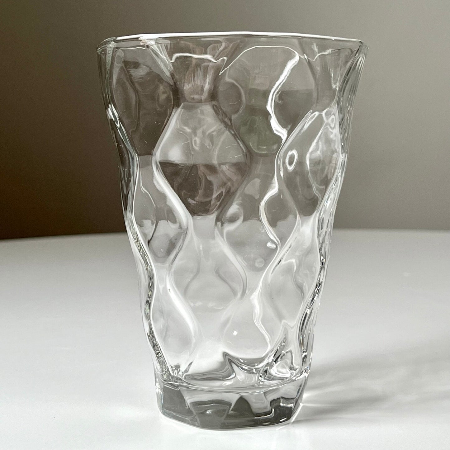 Geometric Ribbed Pattern Tumblers